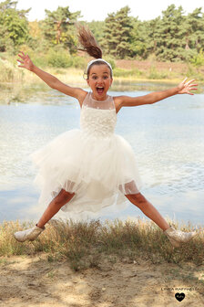 0E-76-BC-CB-AF-6C-5C-C0-DF-C8-F5-81-AD-D4-B2-69