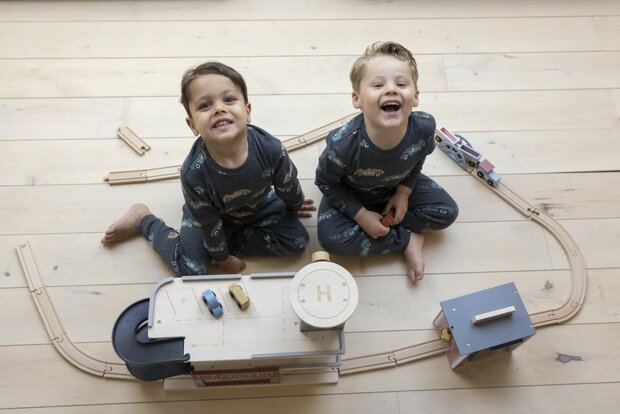 35-45-49-DF-CE-38-34-45-FE-44-14-6A-9E-B4-4D-CD