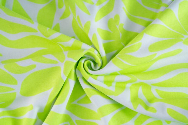 F3-E0-A9-38-F9-FA-85-5A-D8-7A-B2-12-C4-E3-6C-18